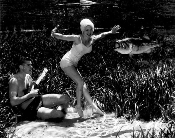 underwater-pinups-photography-1938-bruce-mozert-10-58930ee1b