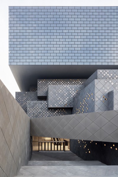2048 Buro-OS_03_Photo by Iwan Baan