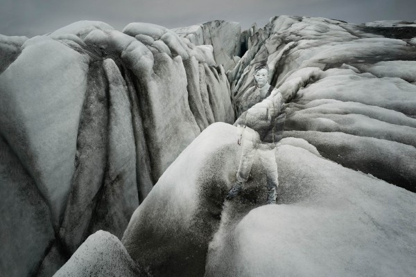 moncler-liu-bolin-annie-leibovitz-fw-17-campaign-3