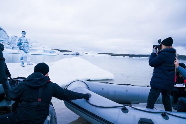 moncler-liu-bolin-annie-leibovitz-fw-17-campaign-5