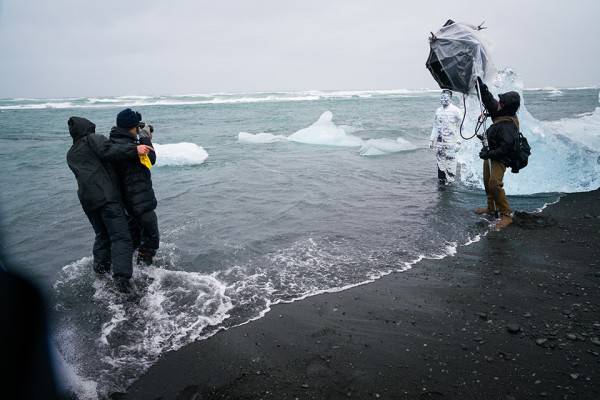 moncler-liu-bolin-annie-leibovitz-fw-17-campaign-6