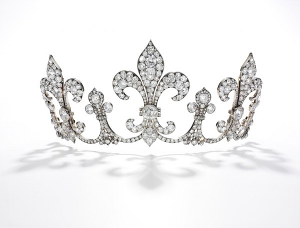 Diamond tiara, H++bner, circa 1912 - Royal Jewels from the Bourbon Parma Family - Sotheby's Geneva 14 Nov 2018