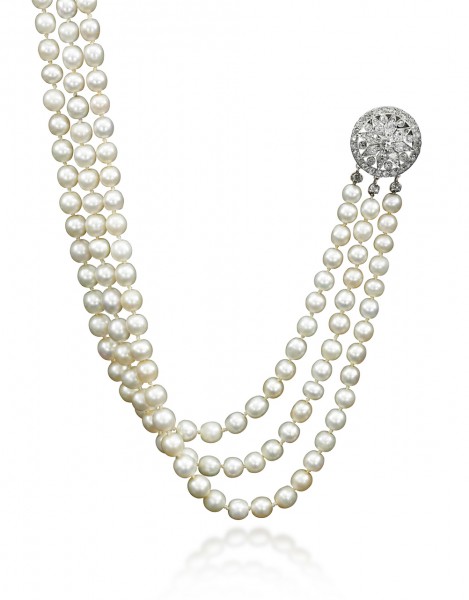 Important natural pearl and diamond necklace - Royal Jewels from the Bourbon Parma Family - Sotheby's 14 November 2018